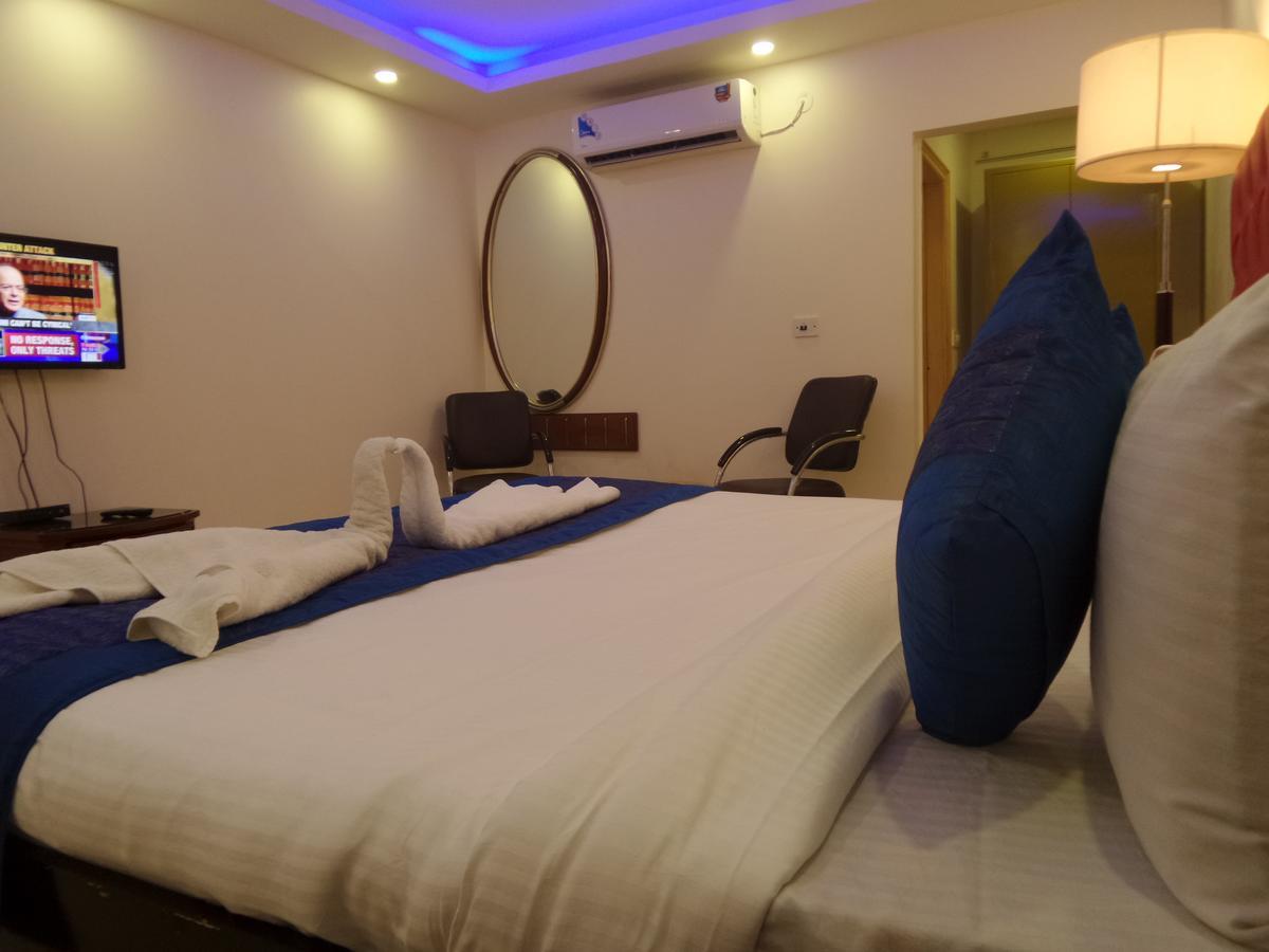 Airport Hotel Mahal Új-Delhi Kültér fotó
